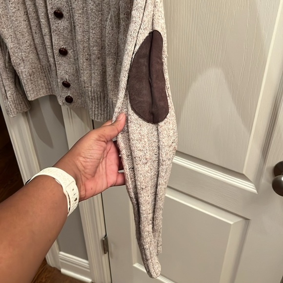 Jos. A Bank executive collection button up cardigan, sweater, size large. - Picture 4 of 5